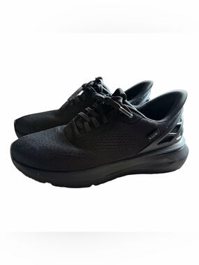 Kizik Black size 9 Women’s